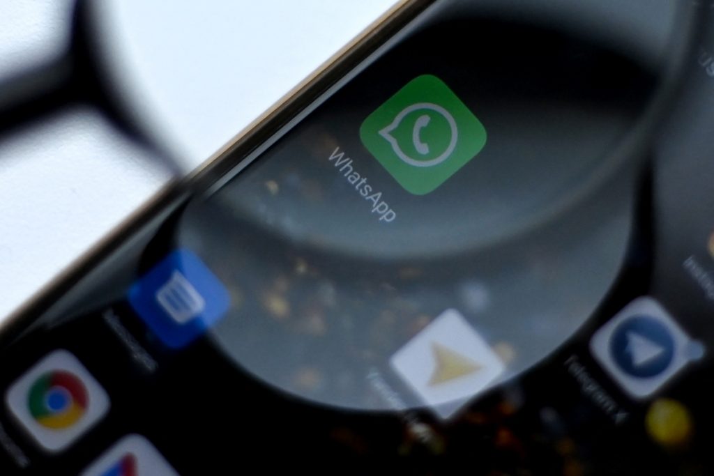 After glitch causes a two-hour global outage, WhatsApp restores service • TechCrunch