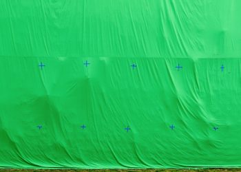 How to Set Up a Greenscreen on a Budget (2022): Stands, Materials, Lighting