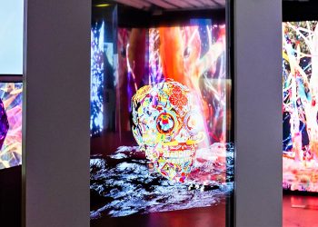 3D art sculpture _Meta Skull_ by Jacky Tsai displayed on LG Transparent OLED Screen at Digital Art Fair Xperience Hong Kong 2022. Image: Courtesy of Digital Art Fair