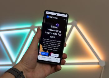 People are fleeing Musk's Twitter for Mastodon, but what is it?