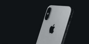 Apple Sued for Allegedly Collecting User Data, Violating Its Own Privacy Policies