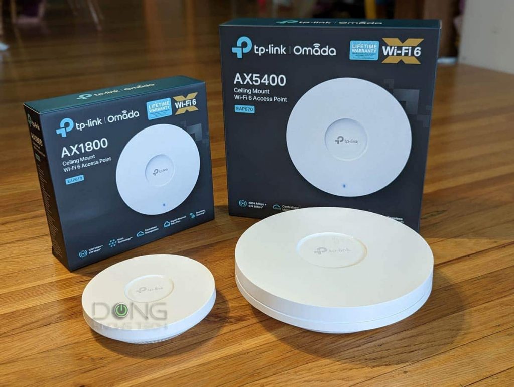 TP-Link Omada EAP670 vs EAP610: The access points and their retail boxes.